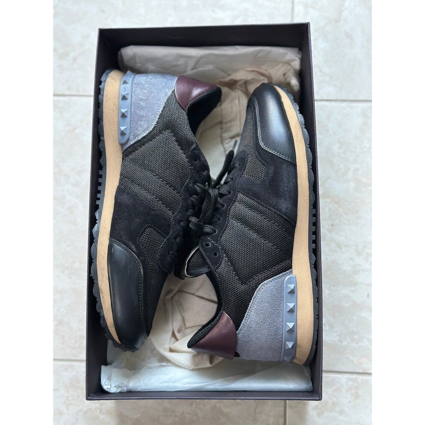 Size 8 - Valentino Garavani Rockrunner mesh sneakers