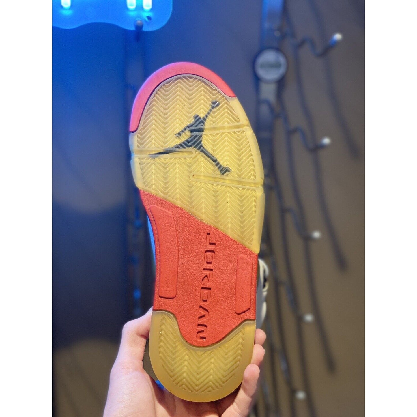 Size 8 - Jordan 5 Retro Fire Red 2006