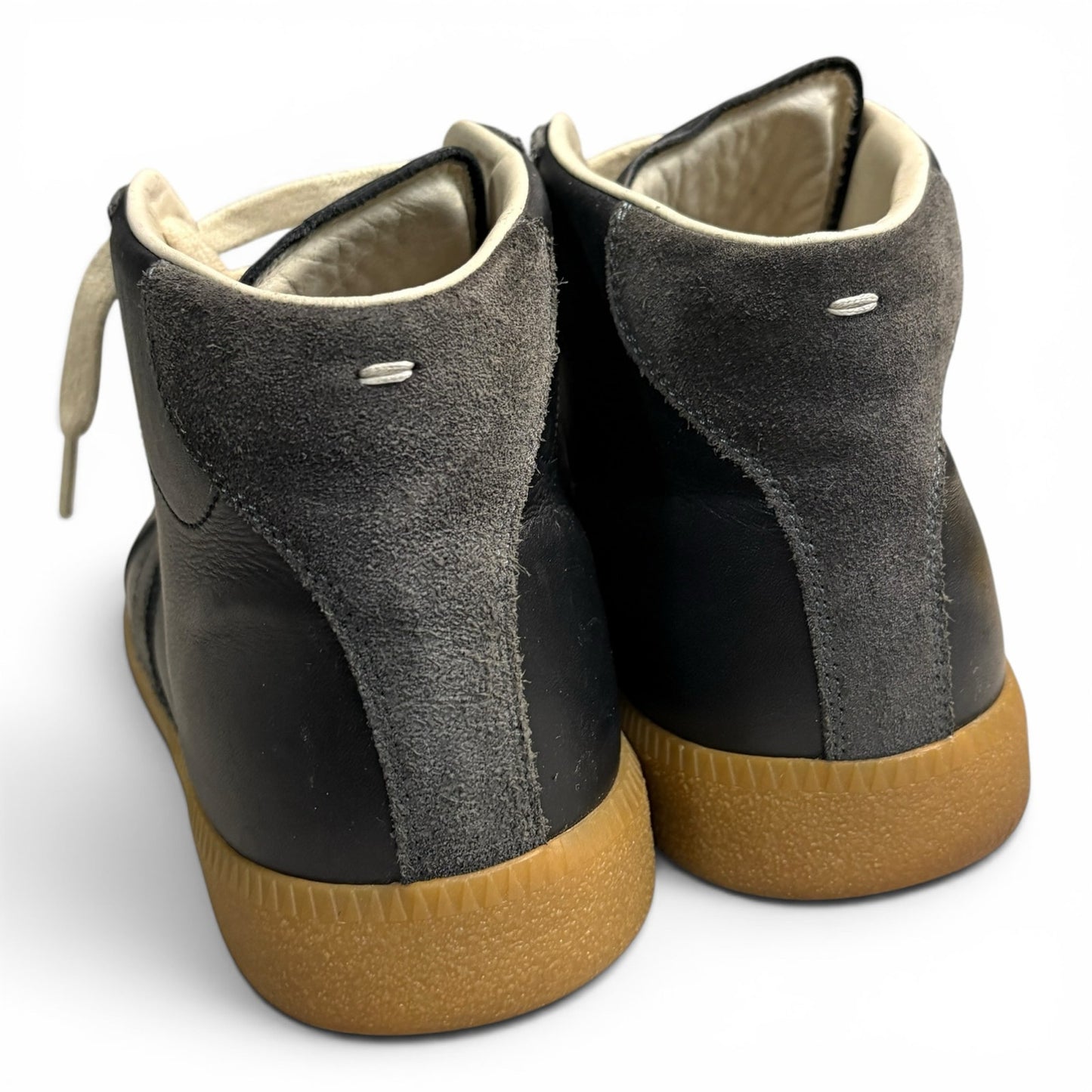Maison Margiela Hightop Gat Sneakers | Size 40(7)
