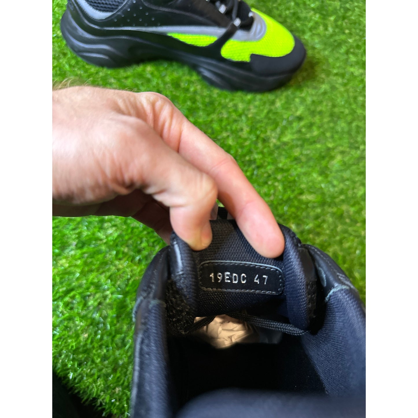 Dior B22 Black\Neon Sneakers