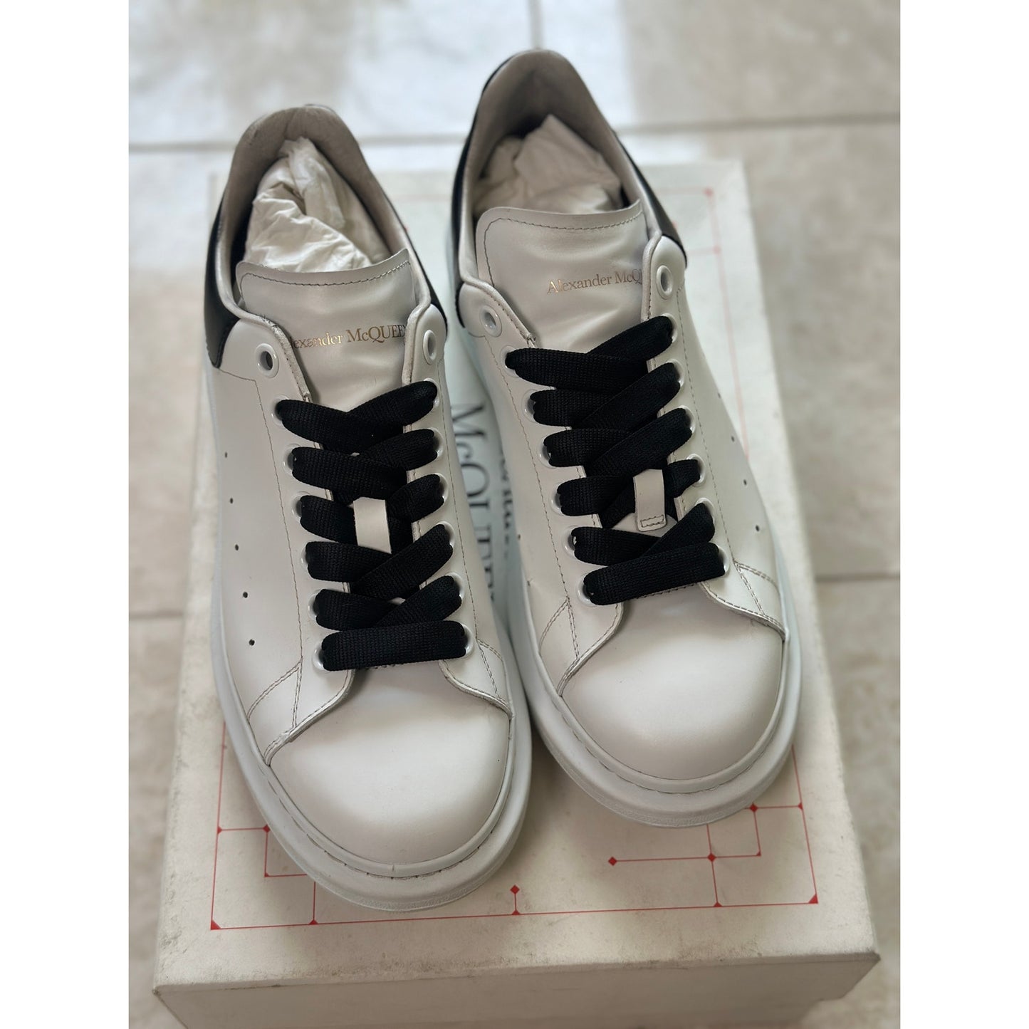 Size 8 - Alexander Mcqueen Sneakers