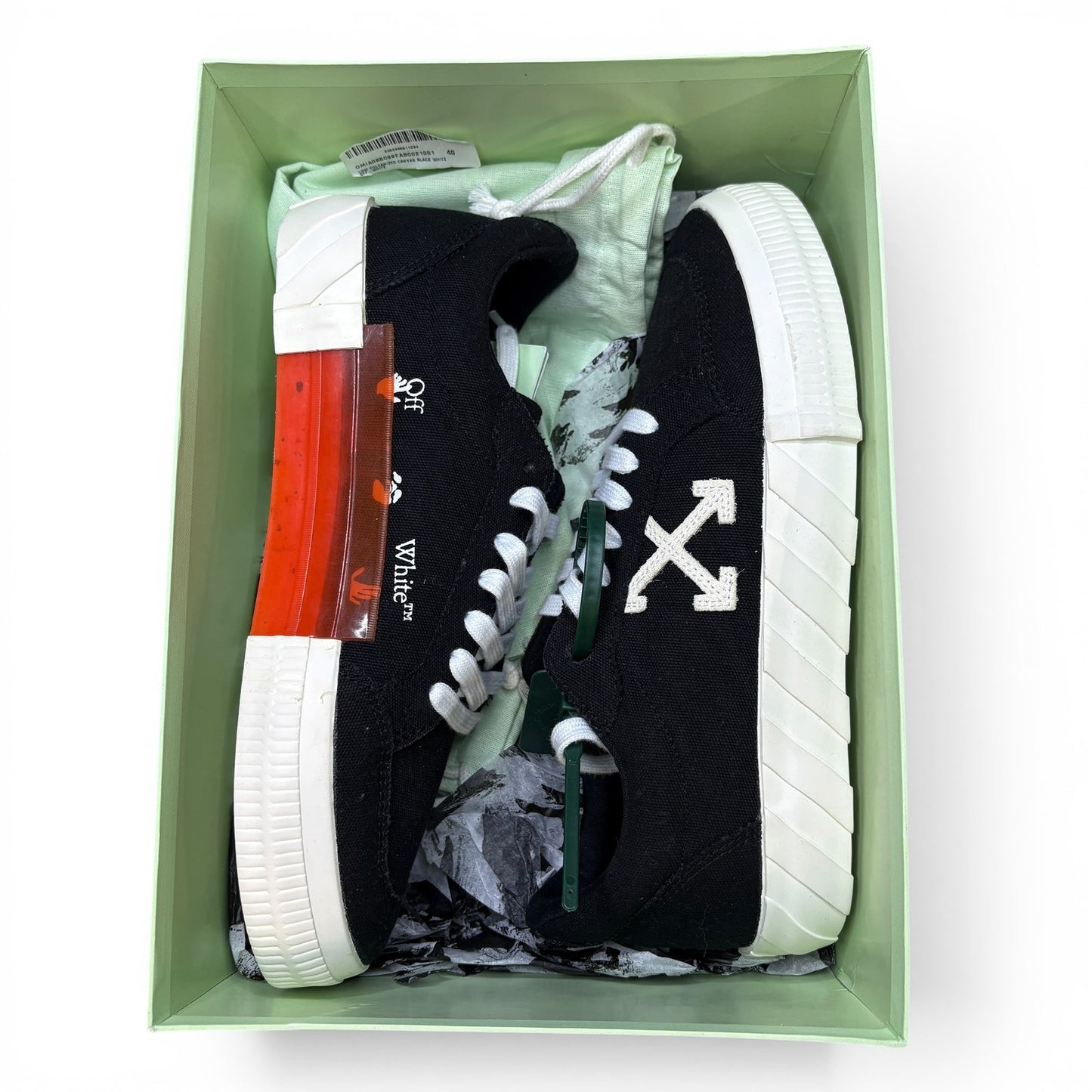 Off-White Vulcanized Lace-Up Sneakers | Size 7M