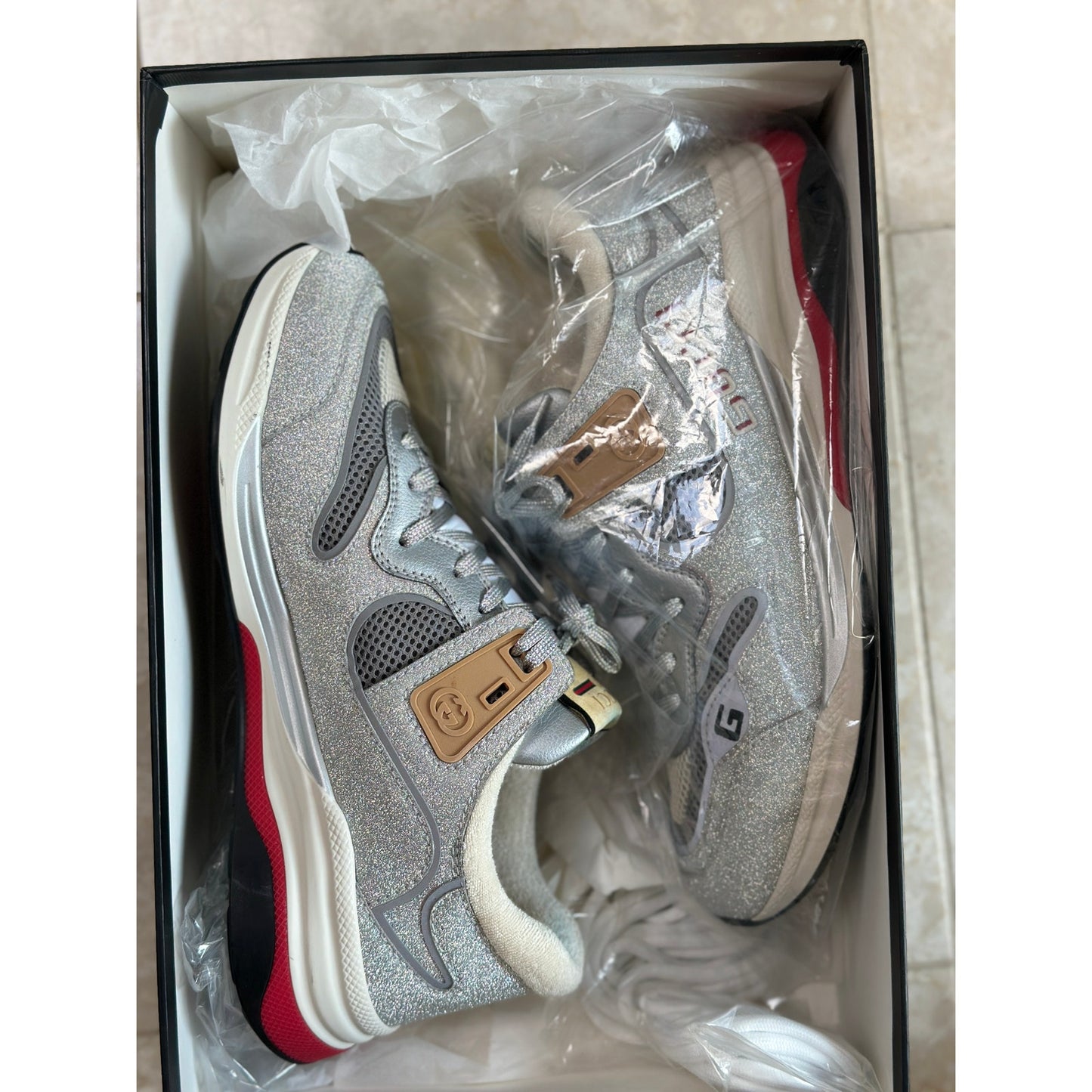 Gucci Men's Ultrapace Glitter Low Top Sneakers | Size 9.5 US