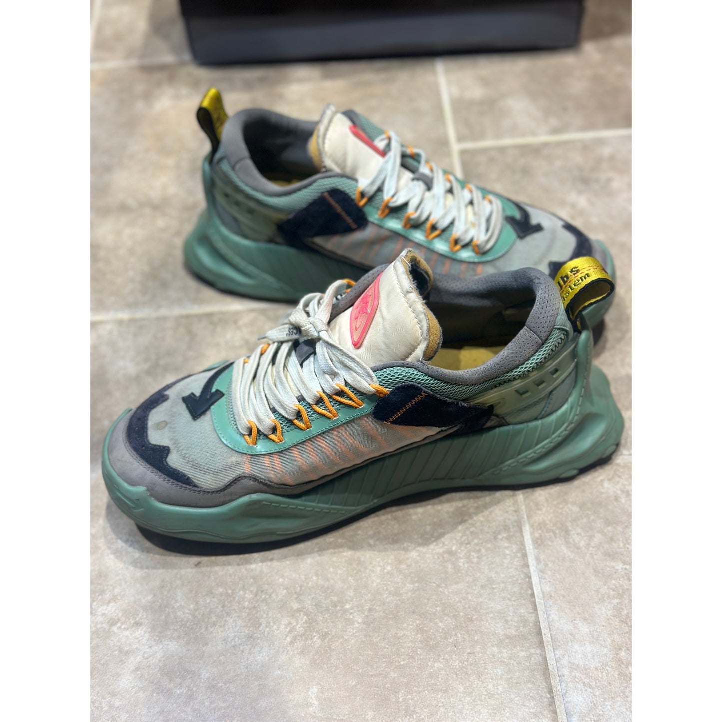 Off-White Odsy-1000 'Green Grey' Athletic Sneakers Men's Size: 11