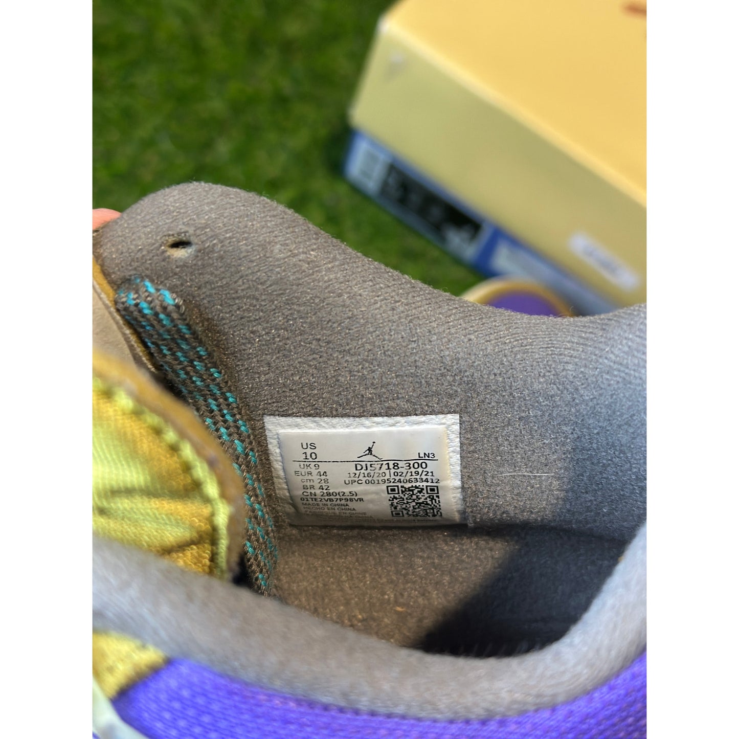 Size 10 - Jordan 4 Union Dessert Moss