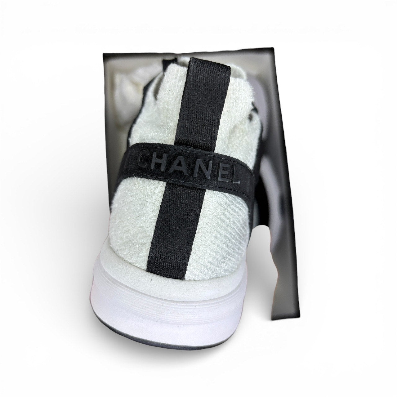 Chanel Low Top Interlocking CC Trainer (Women's)