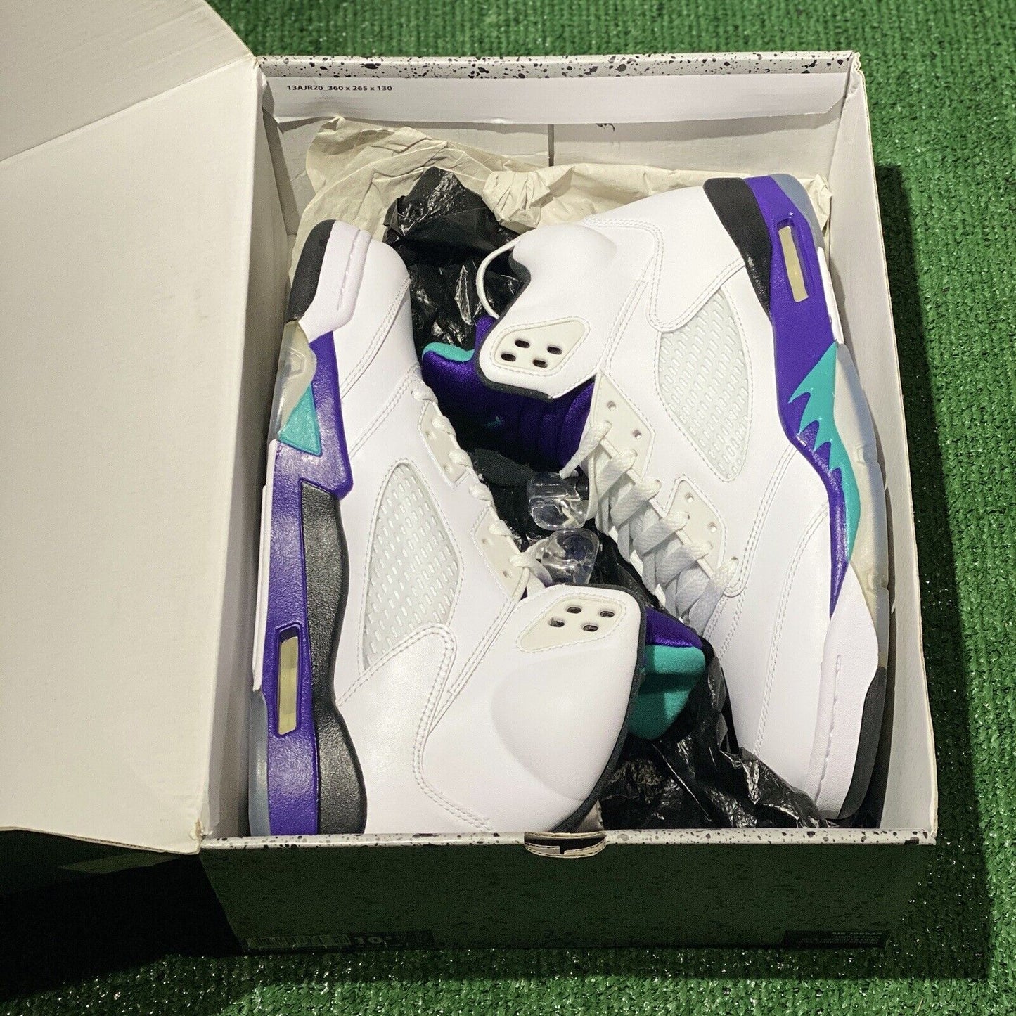 Size 10.5 - Jordan 5 Retro Grape 2013