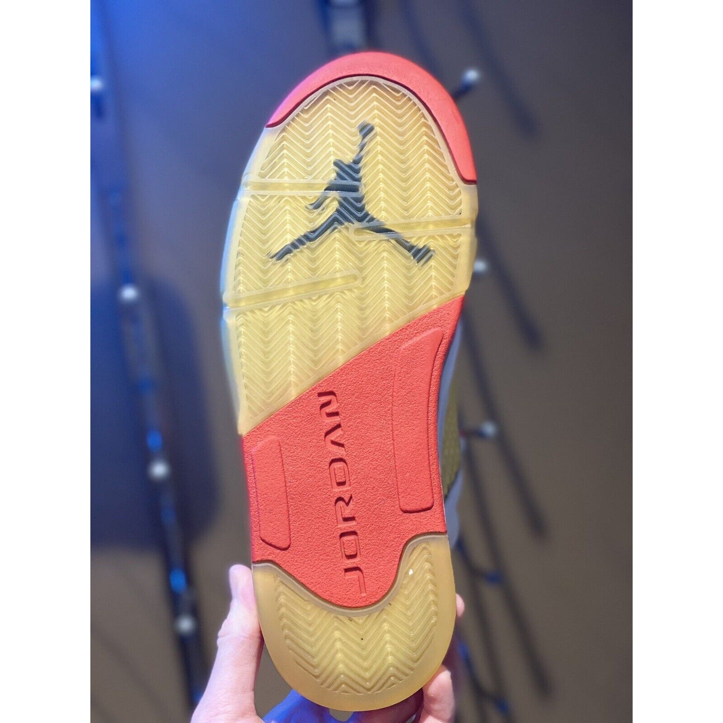 Size 8 - Jordan 5 Retro Fire Red 2006