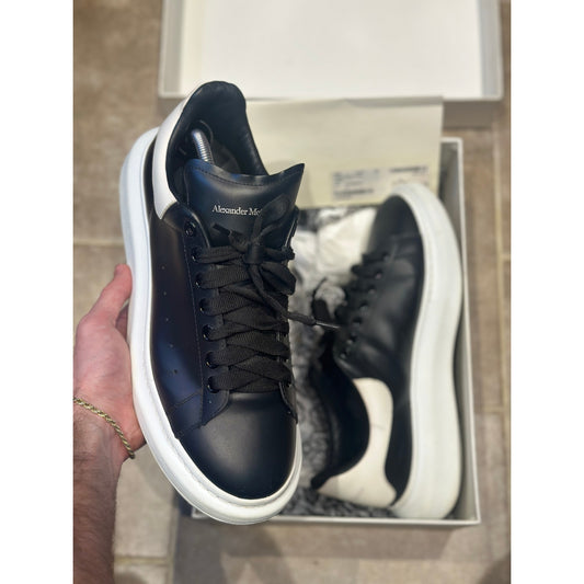 Alexander Mcqueen Men's Oversized Sneaker in Black/white 44