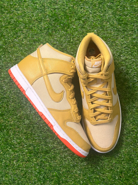 Size 11 - Nike Dunk High