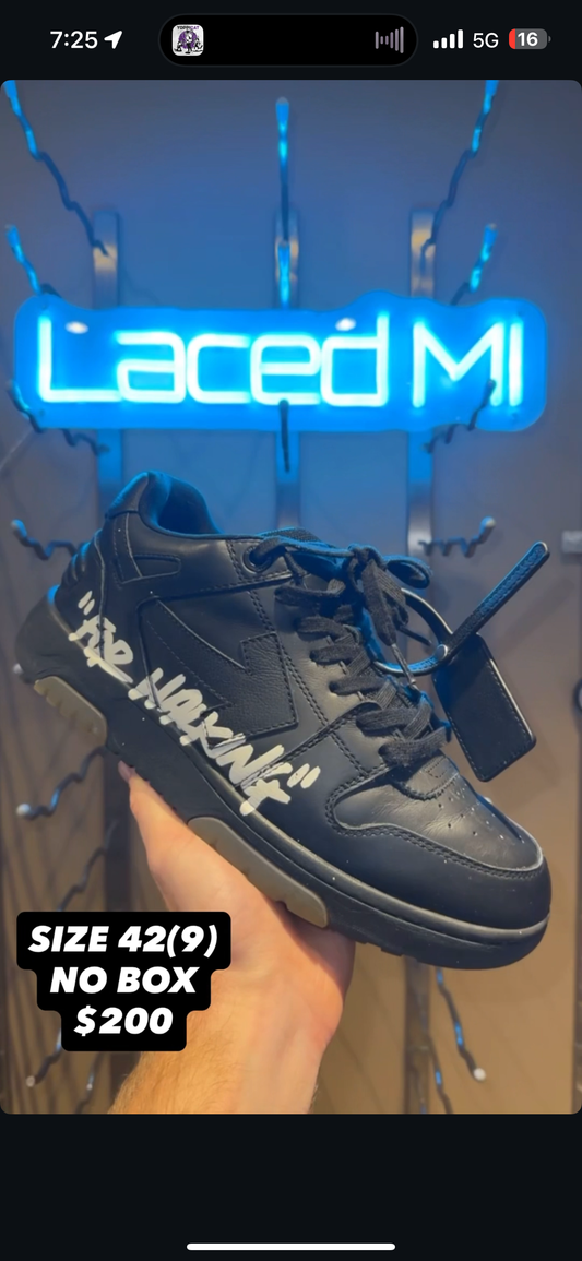 Size 9 - Off white out of office