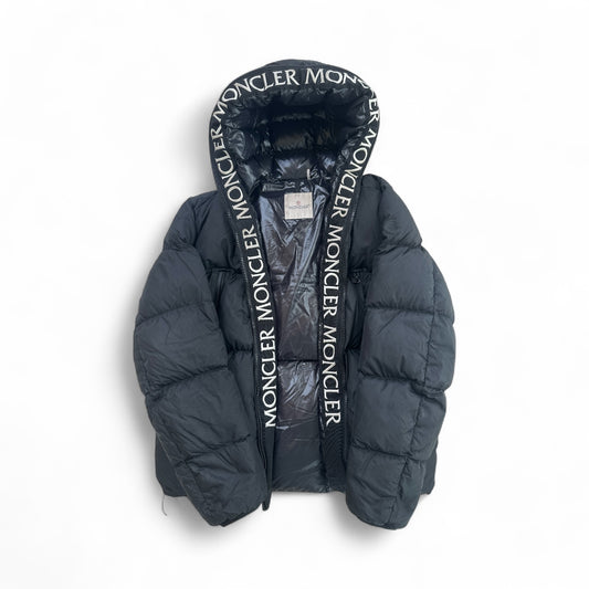 Moncler “Montcla” Logo hooded Down Jacket Size 5