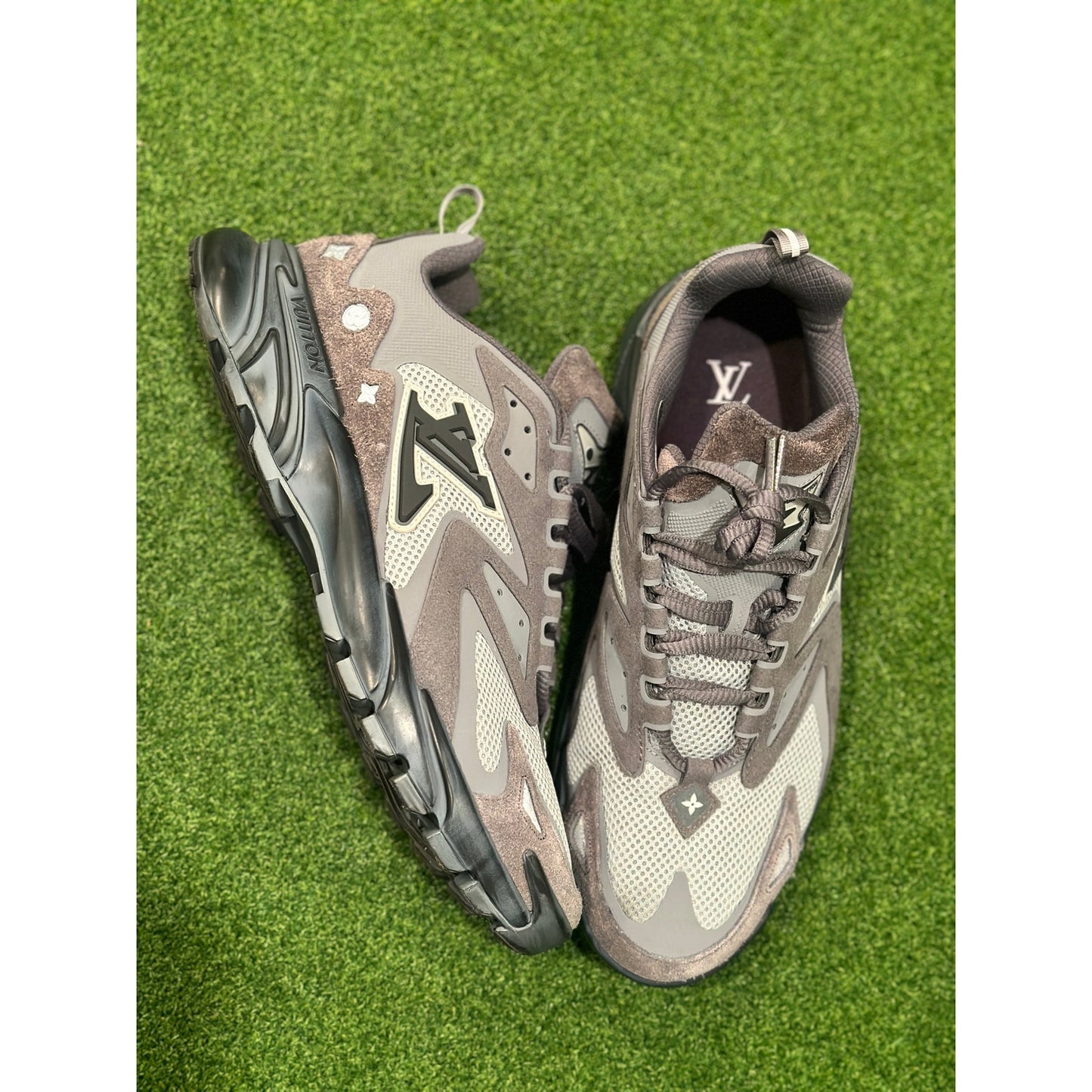 US11.5 - Louis Vuitton Lv Runner Tatic Sneaker Grey