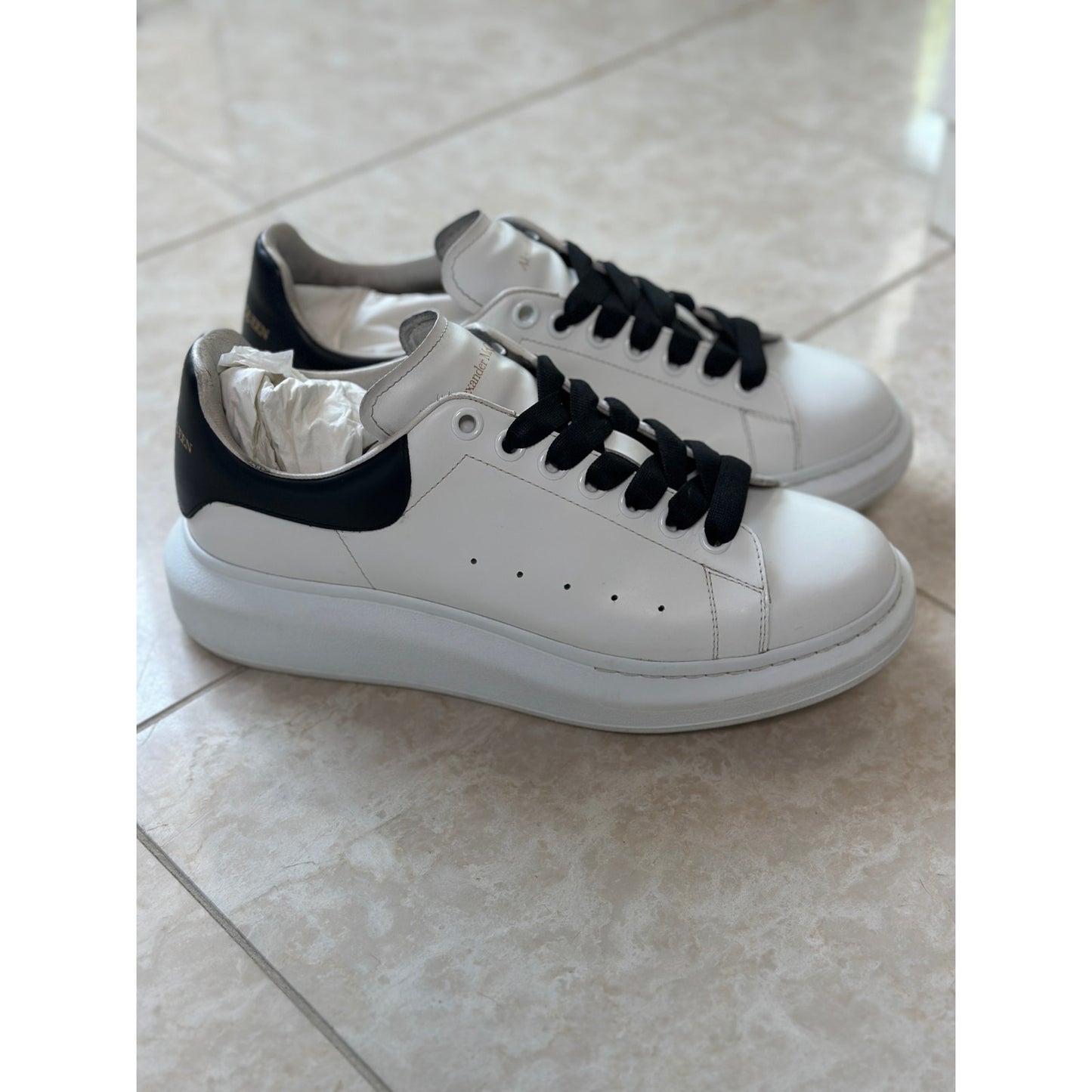 Size 8 - Alexander Mcqueen Sneakers