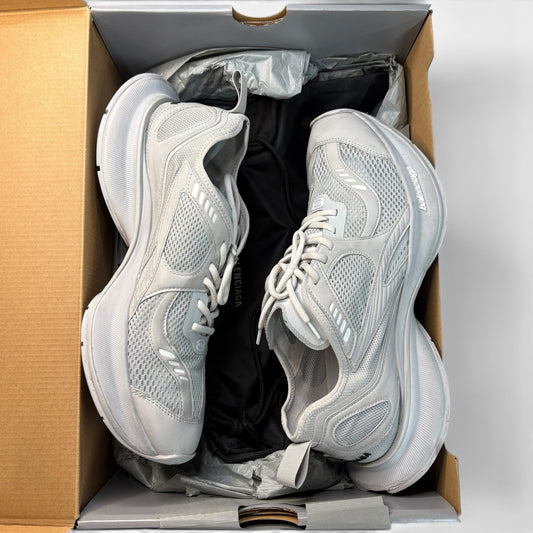 Balenciaga Circuit Sneakers in 'Worn-Out - Light Grey' | 10M