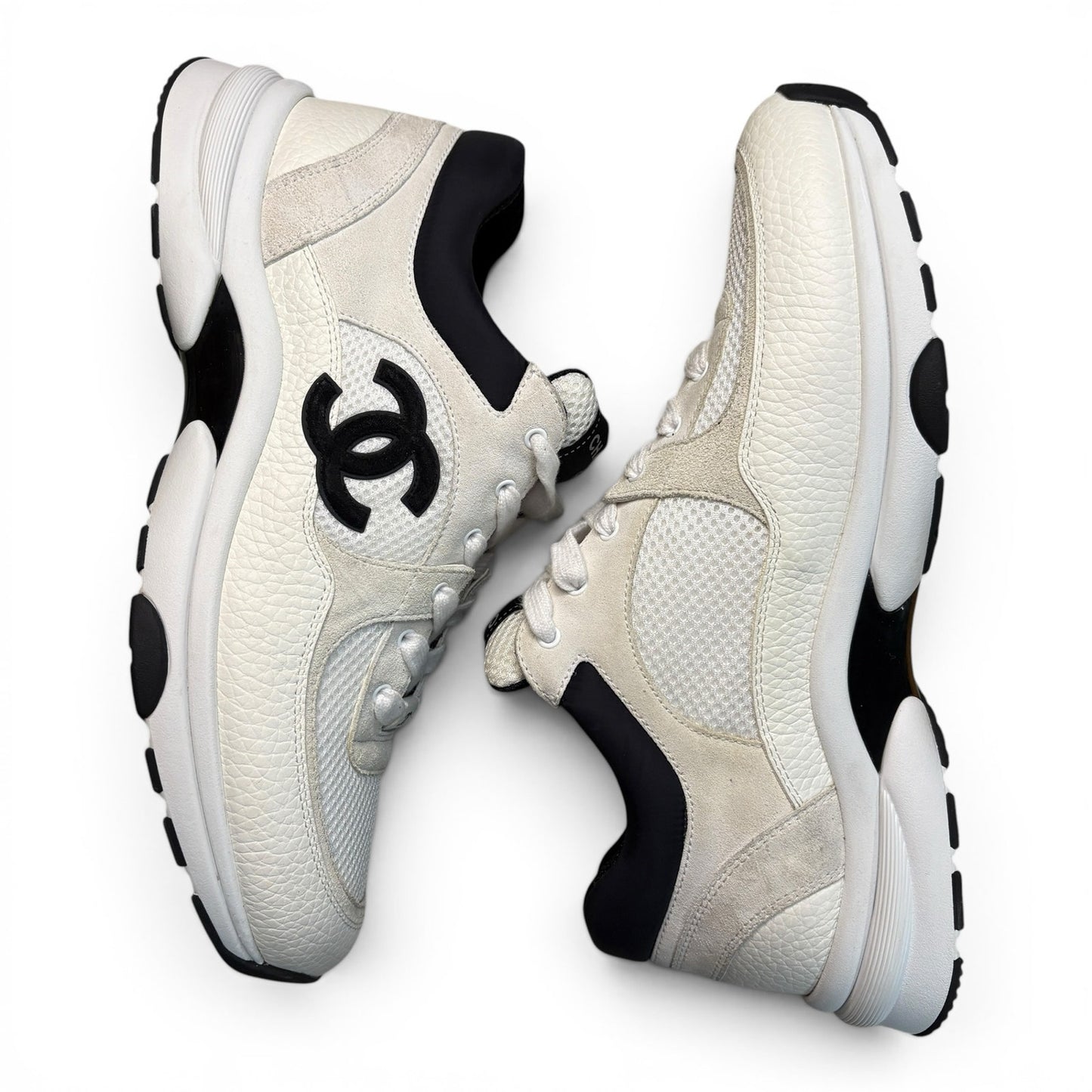 Chanel CC Logo Sneakers White / Black | Size 42(9)