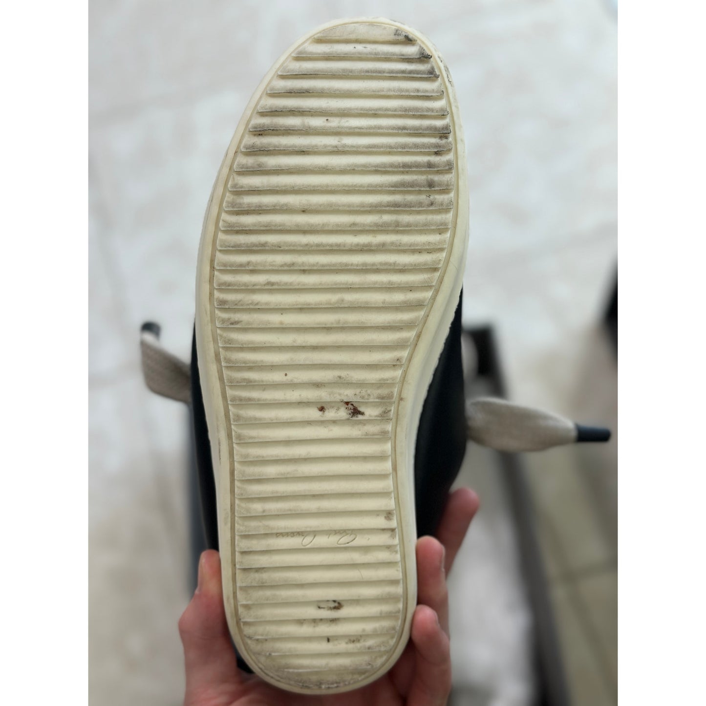 Rick Owens Jumbo Lace Black Leather Low-Top Sneaker | 38EU