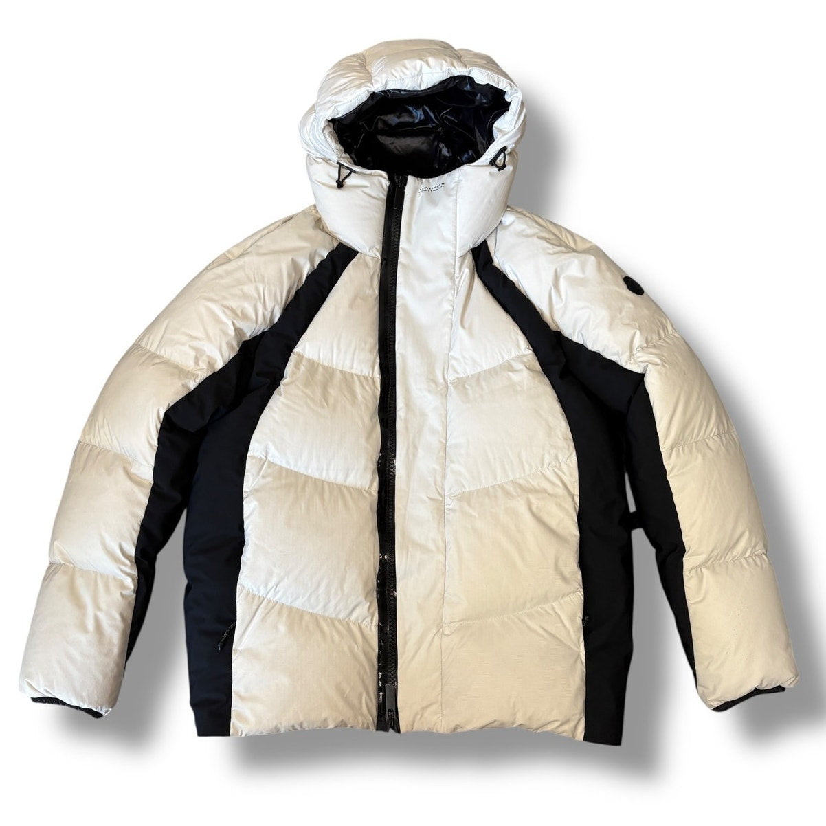 Moncler Korovin White / Black Down Jacket  | Size Large