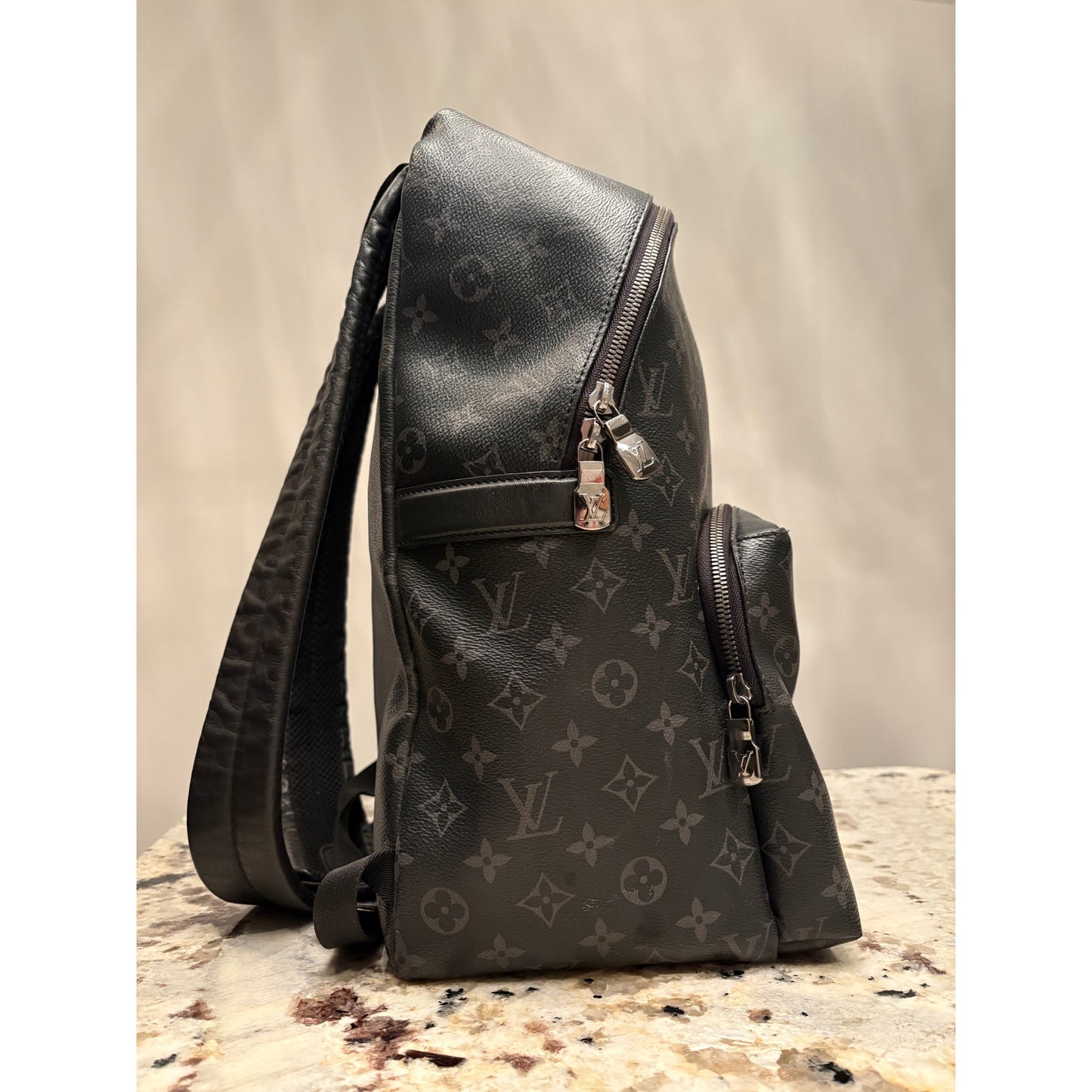 LOUIS VUITTON Monogram Eclipse Discovery Backpack $3000 MSRP
