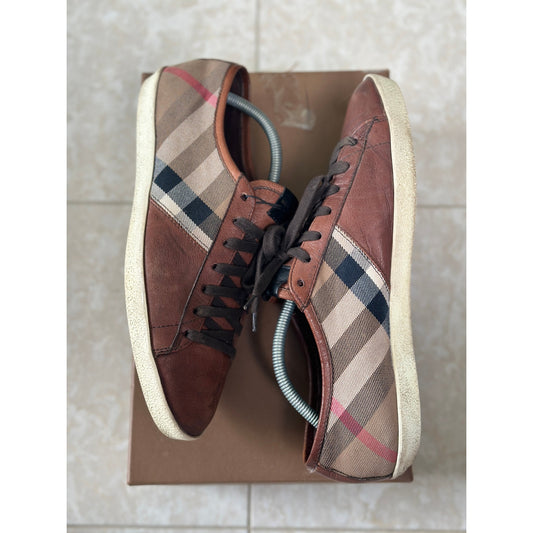 Size 10 - Burberry Low-Top Classic Checkered Sneakers