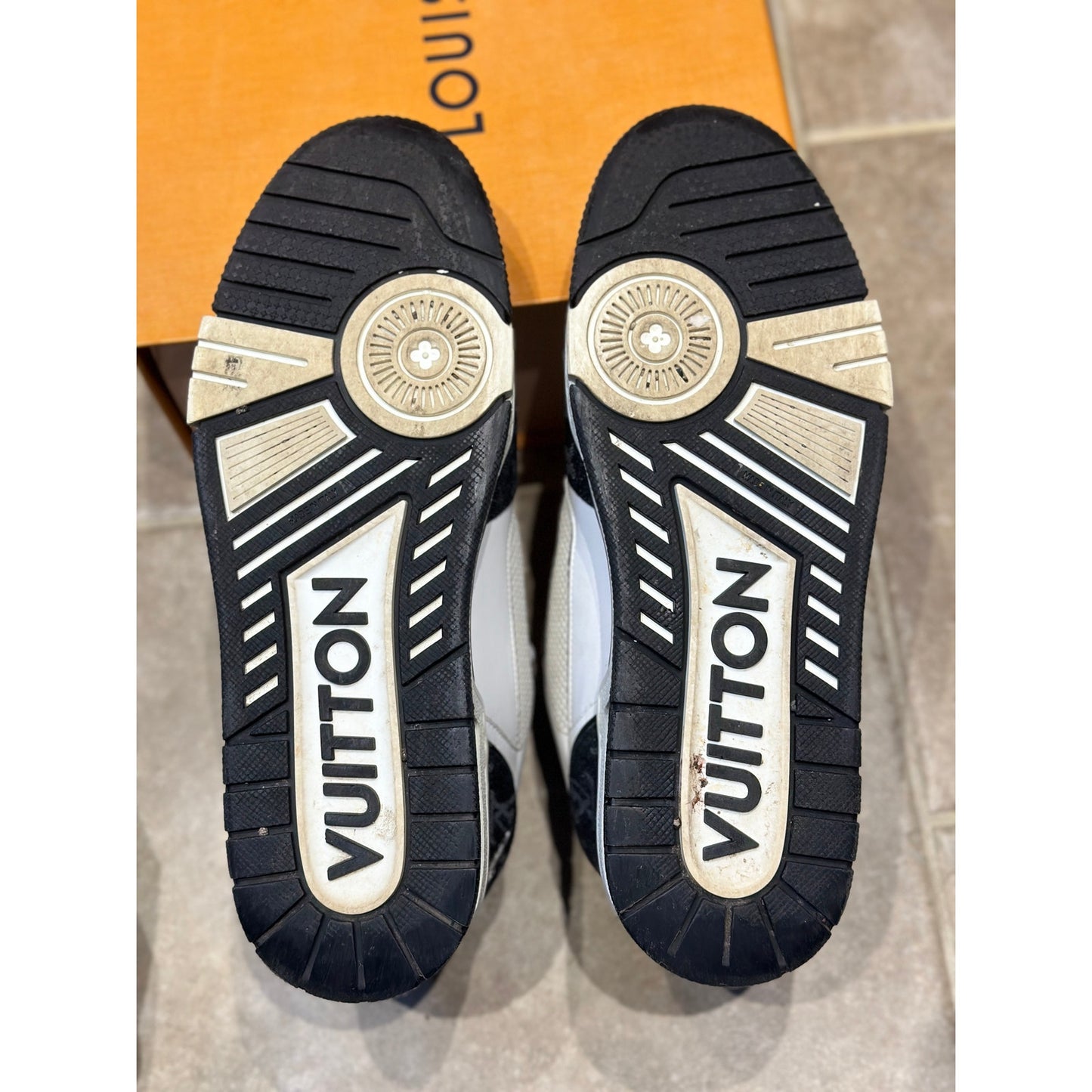 Louis Vuitton LV Trainer Strap Black White | 8.5UK
